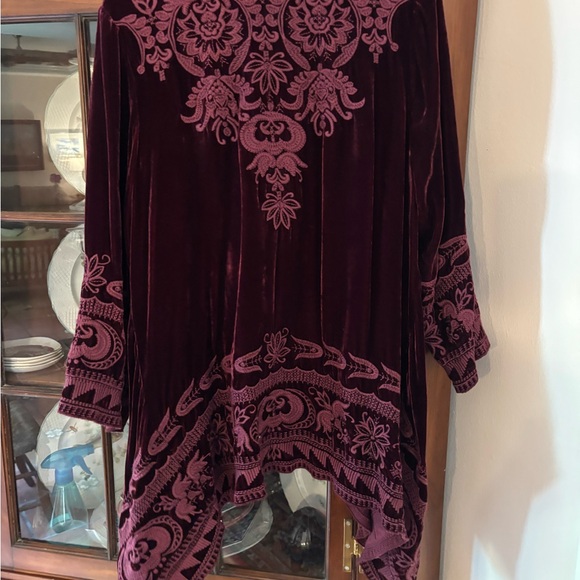 Johnny Was Burgundy Velvet Blazer - Picture 3 of 4